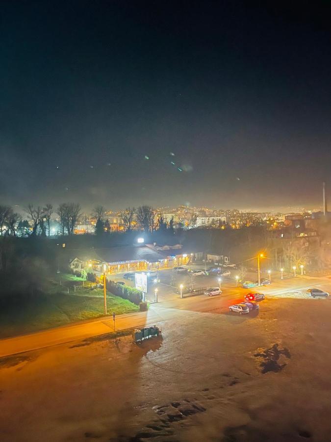 Stan na dan Apartman Purple Apartment Banja Luka Bagian luar foto